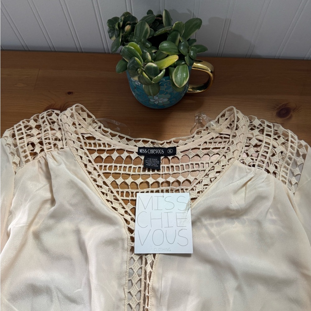 Miss Chievous Beige Crochet Women's Blouse Size XL New With Tags